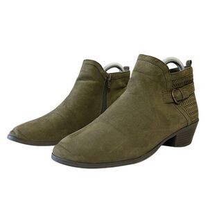 St. John’s Bay Army Green Sued Ankle Booties Size 7.5